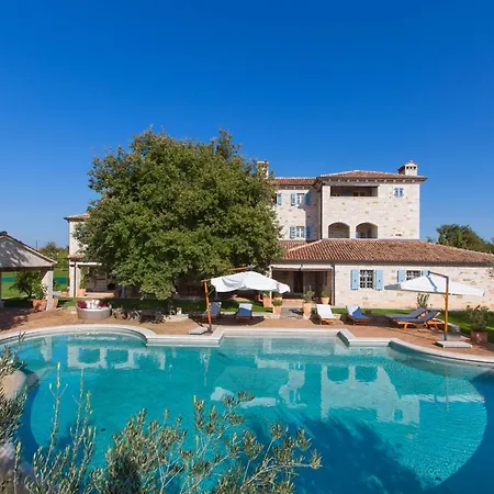 Villa Lou By Interhome Poreč